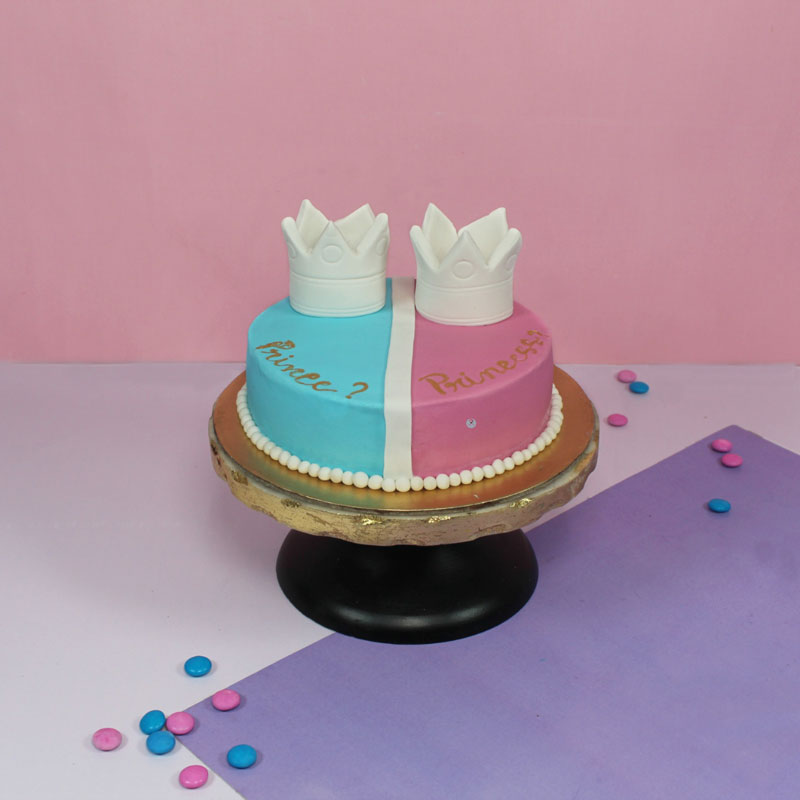 Crown-Baby-Shower-Cake--Meta